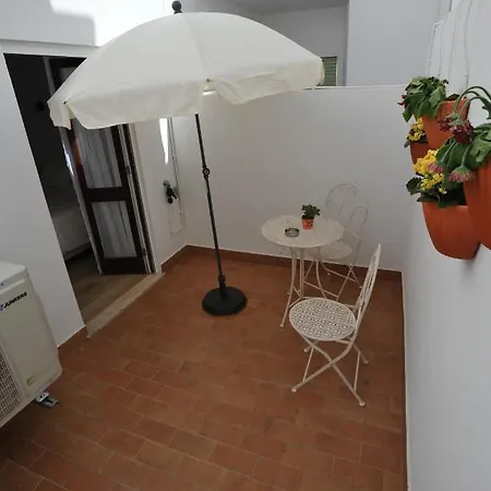 Apartment Ap 1 *