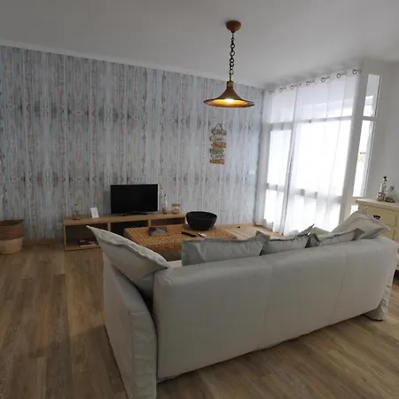 Ap 1 Apartment *